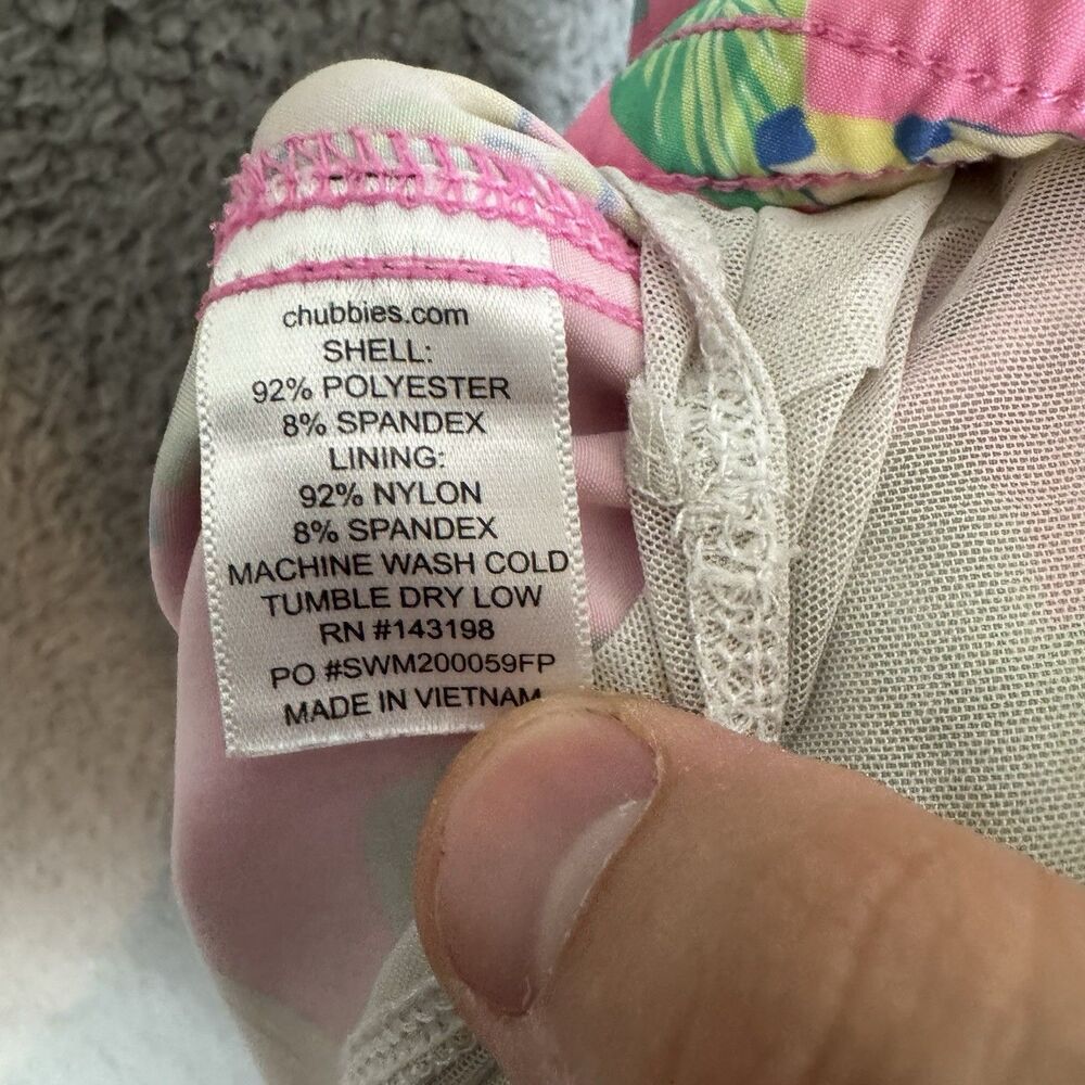 S Chubbies Swim Trunks Mens L Pink 5.5 Inch inseam Banana Peelin Good - Picture 7 of 8